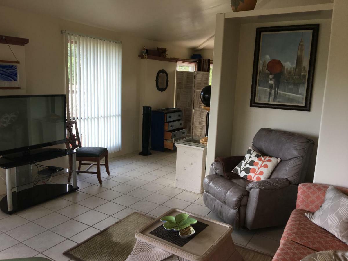 Mediteranean Style Ohana Rental / Loft & Sundeck Panoramic Ocean View Honolulu Landing Bagian luar foto